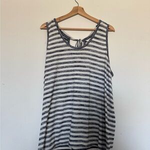 Woman’s Market & Spruce Navy and White Tank Top